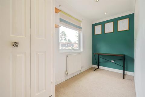 26 Ollerton, Bracknell, RG12 7RA