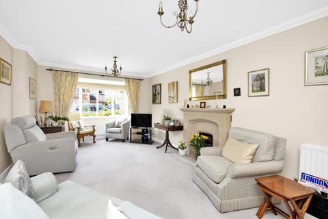 2 Langwood Close, Ashtead, KT21 1RL