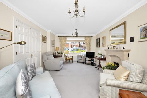2 Langwood Close, Ashtead, KT21 1RL