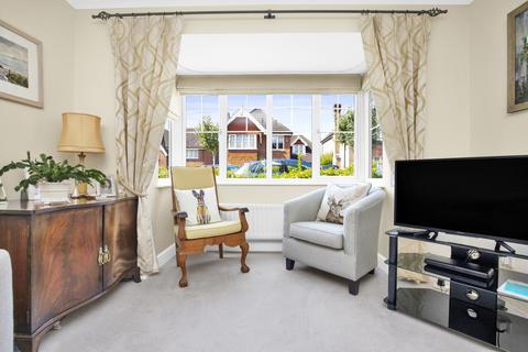 2 Langwood Close, Ashtead, KT21 1RL