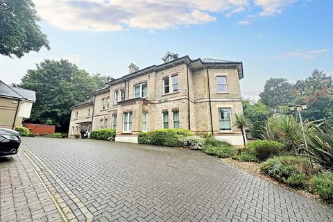 2 bedroom flat for sale, Meyrick Park