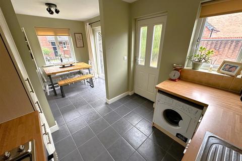 111 Barley Leaze, Allington, Chippenham, SN14 6GW