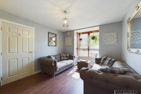 7 Bay Tree Way, Basingstoke, RG21 5QG