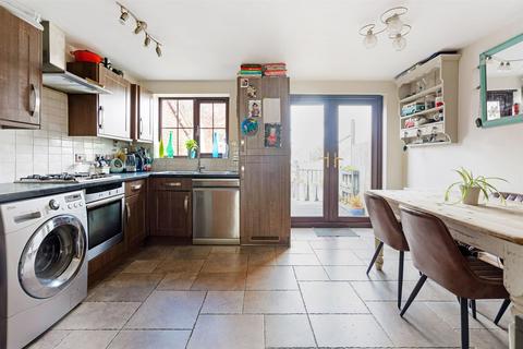 4 Badger Close, Portslade, Brighton, BN41 2EQ