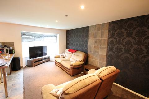 2 bedroom flat for sale, Moorfields, Scott Hall Road, Moortown, Leeds, LS17 6SJ