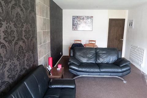 2 bedroom flat for sale, Moorfields, Scott Hall Road, Moortown, Leeds, LS17 6SJ