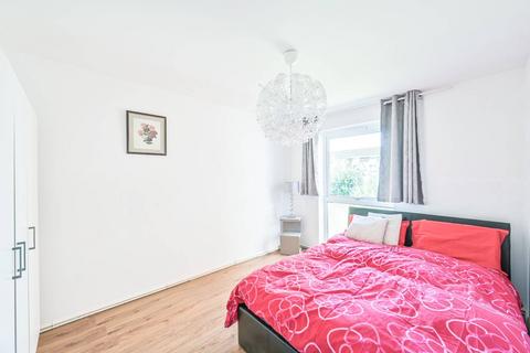 2 bedroom flat to rent, Shurland Avenue, Oakleigh Park, Barnet, EN4