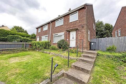 3 bedroom semi-detached house to rent, Cotgrave Avenue, Nottingham NG4