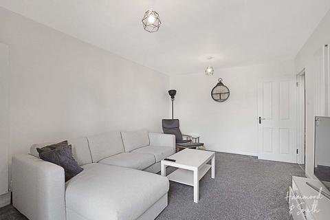 49 Cedar Court, Epping, CM16 4HL