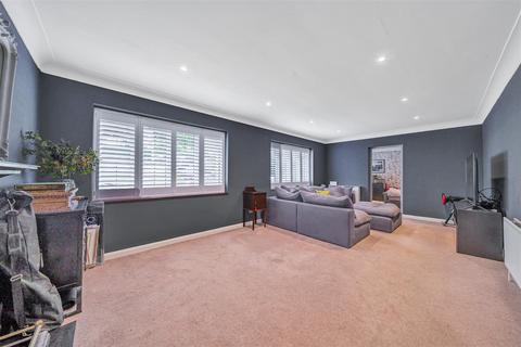 The Spinney Forest Drive, Kingswood, Tadworth, KT20 6LN