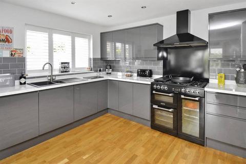 28 Bellevue Road, Whitstable, CT5 1PY