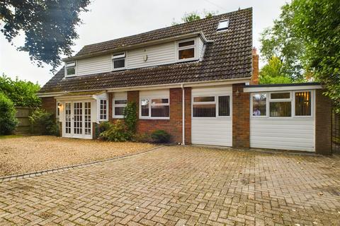 4 bedroom detached house for sale, Ecchinswell, Newbury, Hampshire, RG20