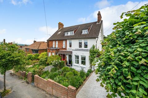 33 The Drive, Tonbridge, TN9 2LR