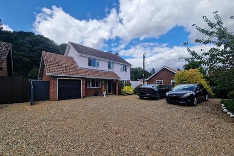 3 bedroom detached house for sale, Church Road, Flixton