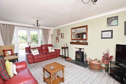 20 Greenway Close, Wincanton, BA9 9RH
