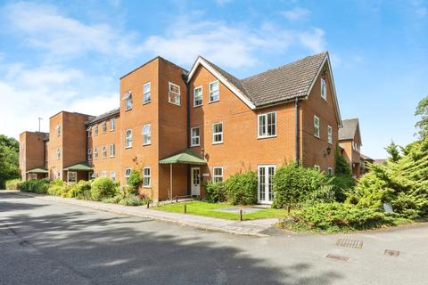 1 bedroom apartment for sale, Lakeside Gardens, Chapel Road, Ashford, Kent