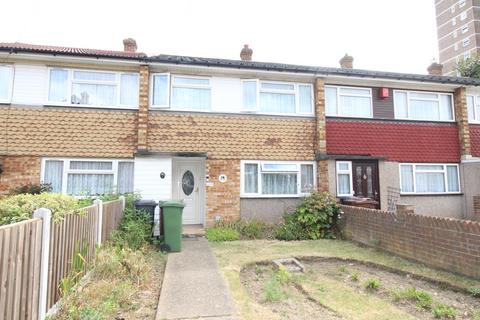 3 bedroom terraced house for sale, Siviter Way, Romford RM10