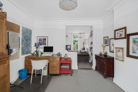 23 Addiscombe Court Road, Croydon, CR0 6TT