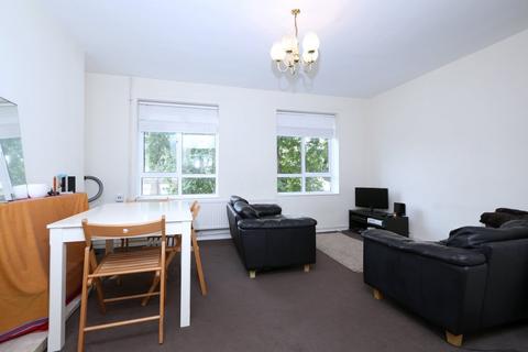 3 bedroom flat to rent, Liverpool Road, Angel