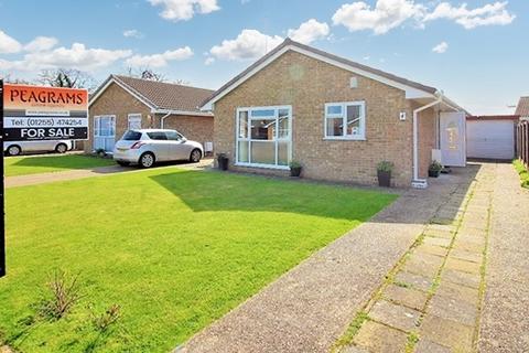 2 bedroom detached bungalow for sale, Ladbrooke Road, Clacton on Sea