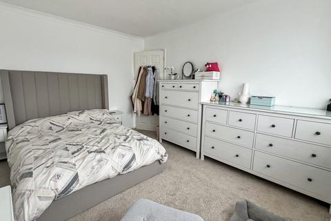 19 Langley Road, Trowbridge, BA14 0LL