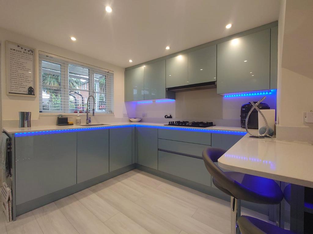 Kitchen (2)