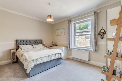 3 bedroom house for sale, Chapel Street, Addingham LS29