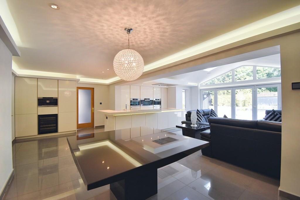 Fitted kitchen/living room