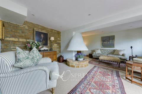 Honeysuckle Cottage Church Close, Caldecott, Market Harborough, LE16 8RN