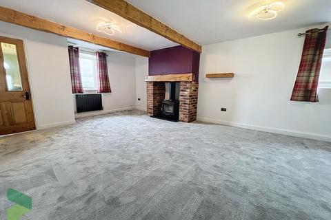 2 bedroom cottage for sale, Blacksnape Road, Hoddlesden, Darwen