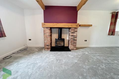 2 bedroom cottage for sale, Blacksnape Road, Hoddlesden, Darwen