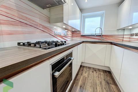 61 Blacksnape Road, Hoddlesden, Darwen, BB3 3PN