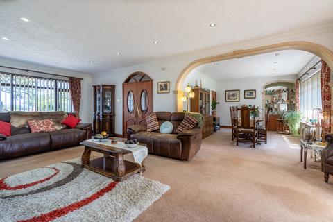 4 bedroom chalet for sale, Corton Long Lane, Corton