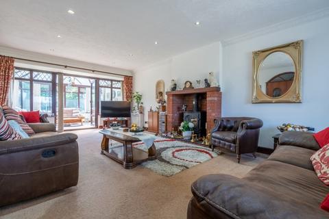 4 bedroom chalet for sale, Corton Long Lane, Corton