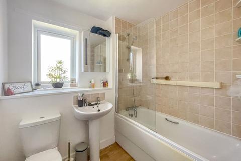 6 Pond View, Southampton, SO18 2JA