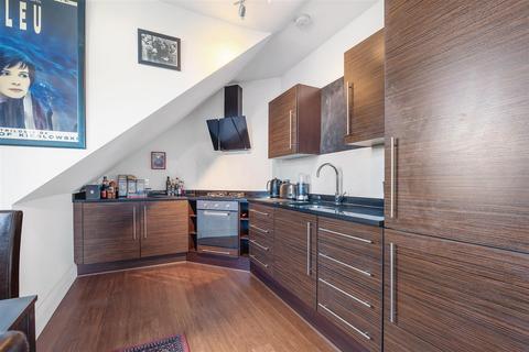 1 bedroom flat for sale, Croydon Road, Penge, Bromley, SE20