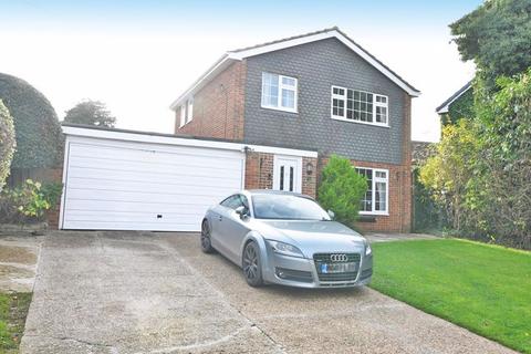 3 bedroom detached house for sale, Lenham Road, Platts Heath, Maidstone ME17