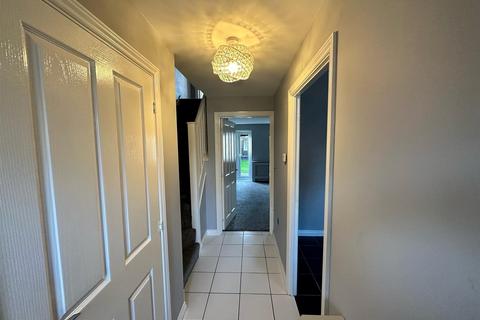 3 bedroom end of terrace house to rent, Turnbull Way, Middlesbrough