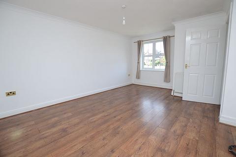 14 Goshawk Way, Tattershall, Lincoln, LN4 4GL