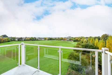 2 bedroom flat for sale, 40 Greenview Drive, London SW20