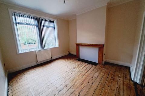 3 bedroom terraced house for sale, Burn Avenue, Forest Hall, Newcastle Upon Tyne