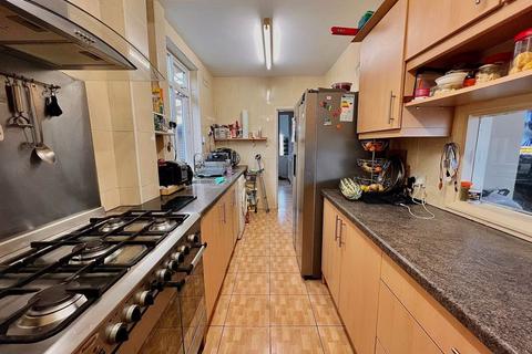 19 Grantham Road, Luton, LU4 8JX