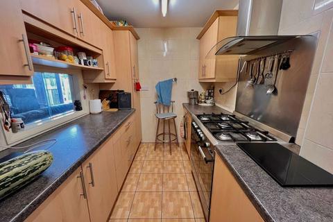 19 Grantham Road, Luton, LU4 8JX