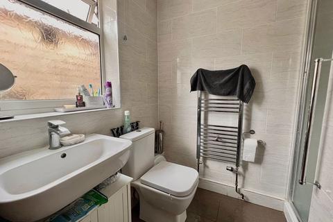 19 Grantham Road, Luton, LU4 8JX