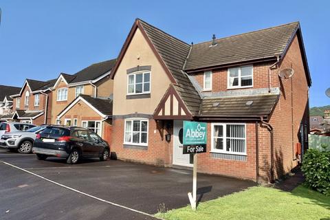 62 Hunters Ridge, Tonna, Neath, SA11 3FE