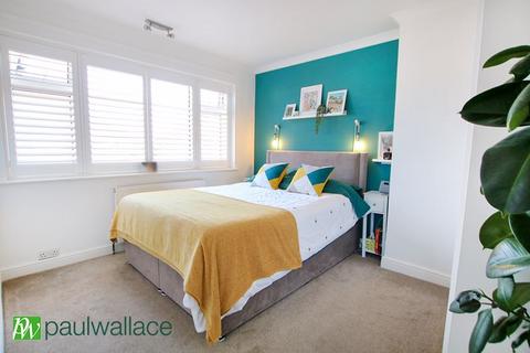 6 Morland Way, Cheshunt, Waltham Cross, EN8 0RY