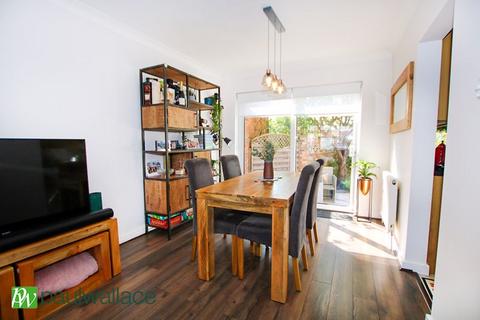 6 Morland Way, Cheshunt, Waltham Cross, EN8 0RY