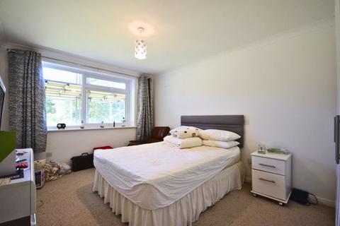 2 bedroom apartment to rent, Russell Cotes Road, Bournemouth BH1