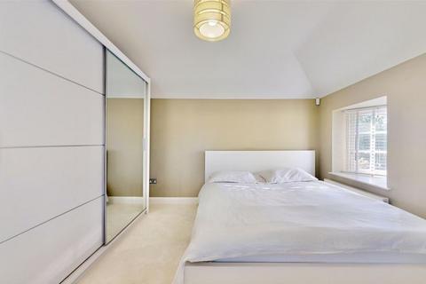 34 Culvert Lane, Uxbridge, UB8 2XB