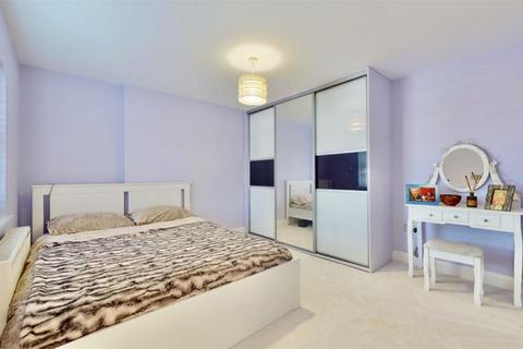 34 Culvert Lane, Uxbridge, UB8 2XB